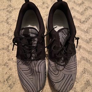 Men’s Nike Roshe running shoes